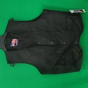 NWT. Mens Leather Vest. Leather USA.
